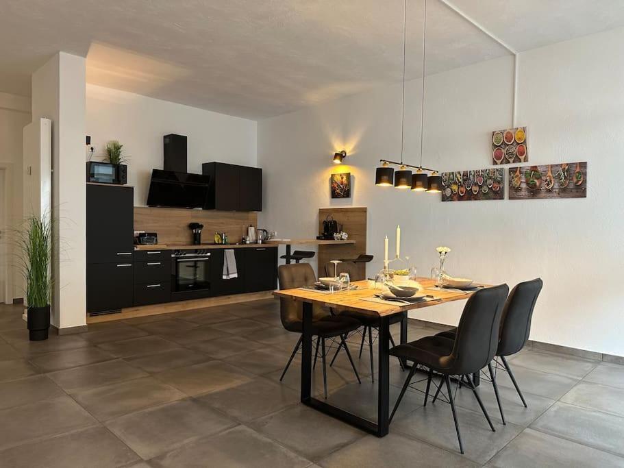 Cameiroo - Apartment Euskirchen Eksteriør billede
